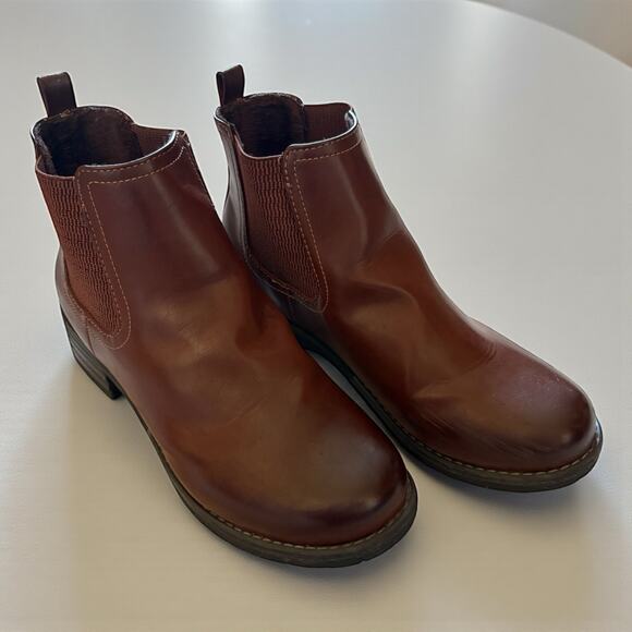 Eastland Jasmine Chelsea Boot Brown Leather Size 8.5 39 - Picture 2 of 7